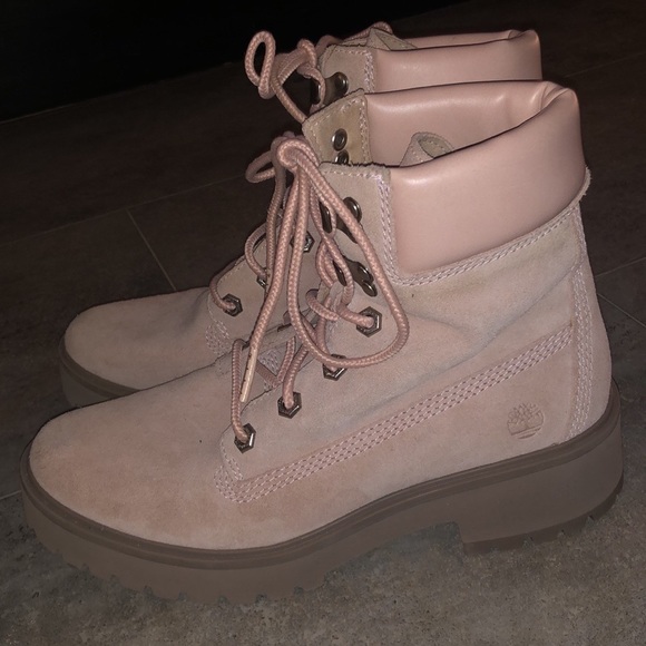 Light Pink Nubuck authentic Timberlands. Women’s size US 8. Slightly worn. - Picture 5 of 6